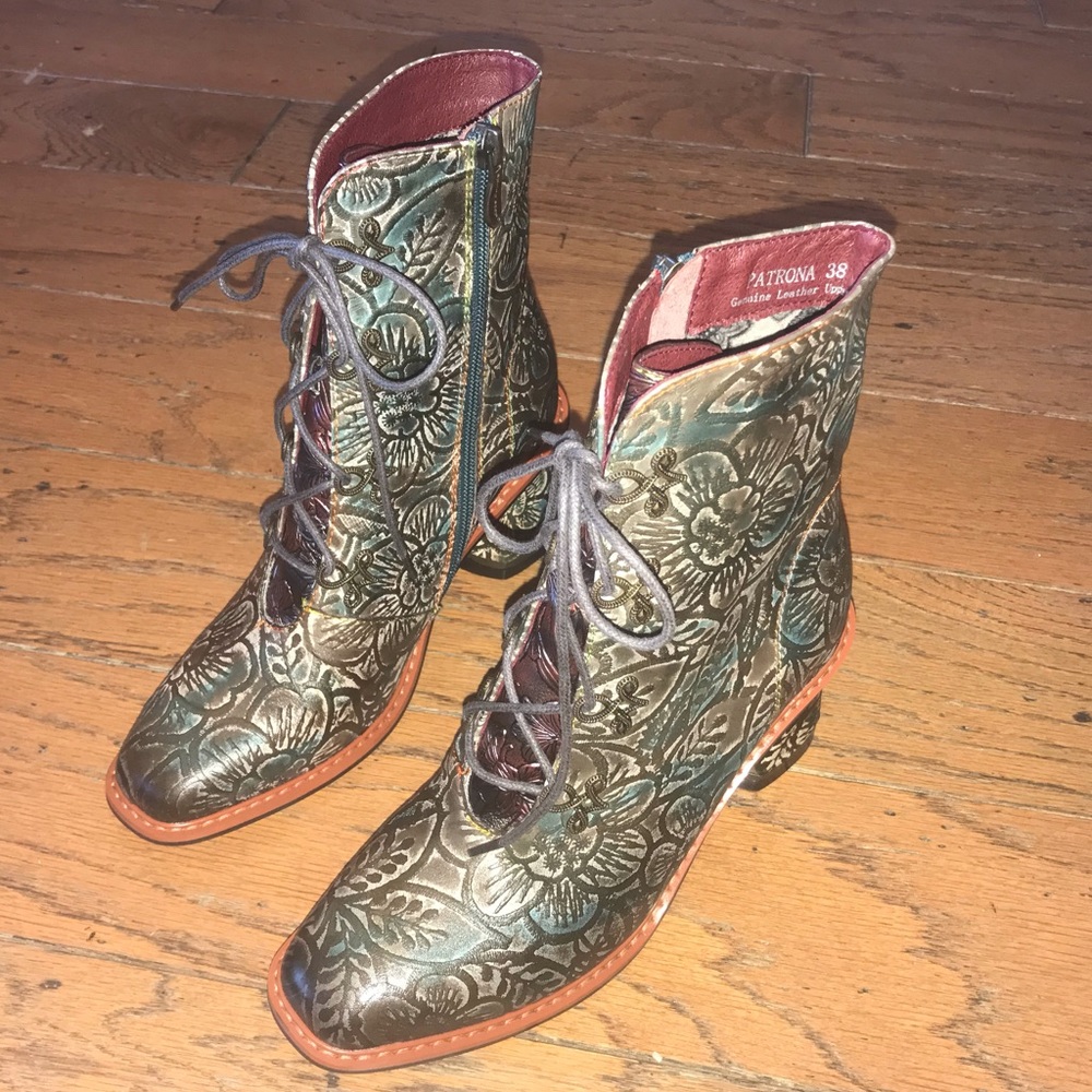 L’Artiste Leather Embossed Booties
